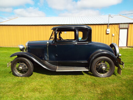 1931 FORD MODEL A COUPE